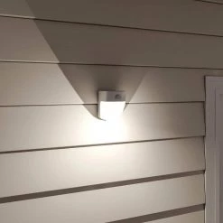 120-Degree White Motion Activated Sensor Outdoor Solar Powered Wedge Security Light by Halo -Halo Shop white halo flood lights msled300w 66 1000